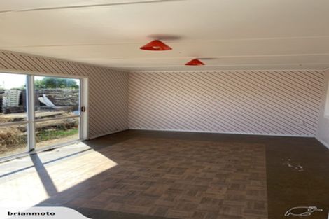 Photo of property in 44 Escort Grove, Awapuni, Palmerston North, 4412