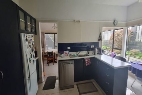 Photo of property in 4 Lombardy Place, Whalers Gate, New Plymouth, 4310