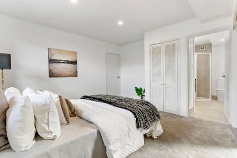 Photo of property in 4 Powrie Street, Glenfield, Auckland, 0629