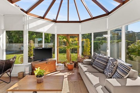 Photo of property in 117 Priestley Terrace, Bluff Hill, Napier, 4110