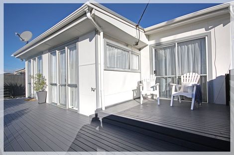 Photo of property in 10 Pratt Avenue, Foxton Beach, Foxton, 4815