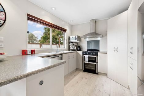 Photo of property in 27a Sandspit Road, Waiuku, 2123