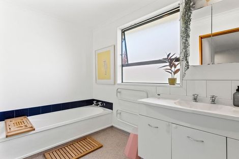 Photo of property in 5a Mercury Place, Wanaka, 9305