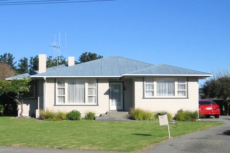 Photo of property in 13 Kirk Street, Otaki, 5512