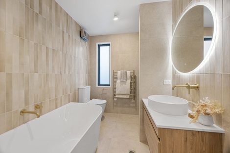 Photo of property in 1/100 Innes Road, St Albans, Christchurch, 8052