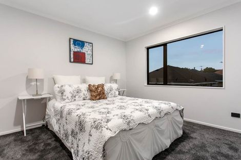 Photo of property in 664d Pakuranga Road, Howick, Auckland, 2010