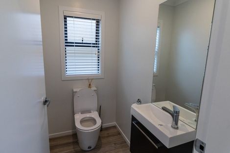 Photo of property in 49 Mercury Way, Whitby, Porirua, 5024