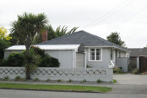 Photo of property in 53 Cutts Road, Russley, Christchurch, 8042