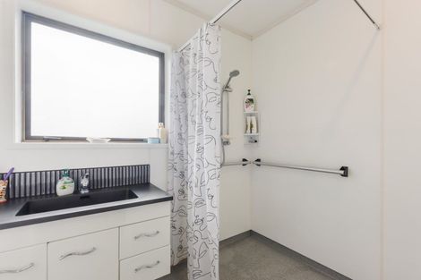 Photo of property in 2/2 Langbein Street, Stoke, Nelson, 7011