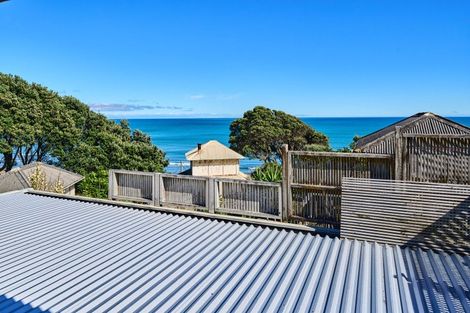 Photo of property in 21 Wellington Road, Paekakariki, 5034