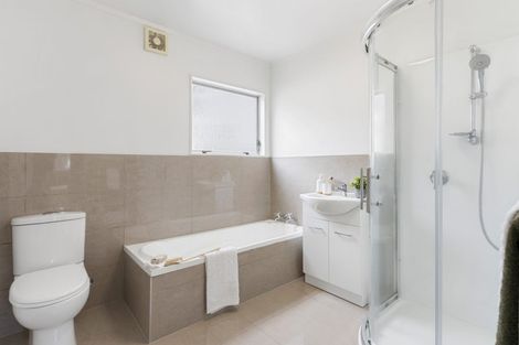 Photo of property in 8 Dakota Avenue, Beach Haven, Auckland, 0626