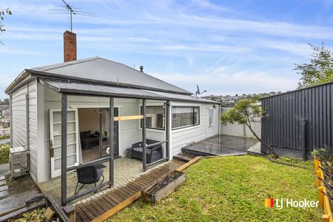 Photo of property in 11 Aitken Place, Mornington, Dunedin, 9011