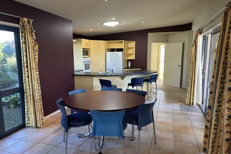 Photo of property in 1a Arataki Road, Havelock North, 4130