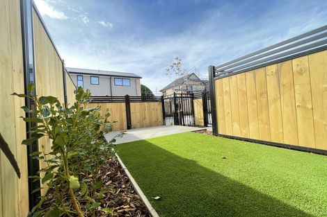 Photo of property in 12 Mohua Lane, Upper Riccarton, Christchurch, 8041