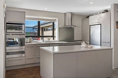 Photo of property in 16 Gilchrist Place, Kaiapoi, 7630