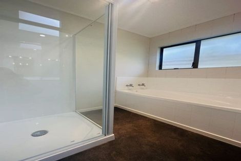 Photo of property in 1/14 Hollyhock Place, Browns Bay, Auckland, 0630