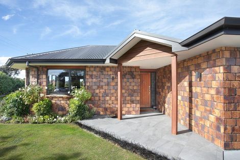 Photo of property in 7 Melody Place, Marton, 4710