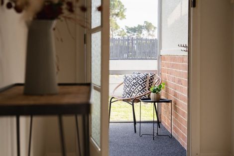 Photo of property in 27 Isadore Road, Saint Clair, Dunedin, 9012