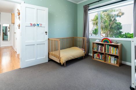 Photo of property in 30 Mandalay Terrace, Khandallah, Wellington, 6035