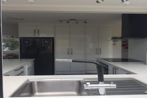 Photo of property in 57 Fairmount Road, Titirangi, Auckland, 0604