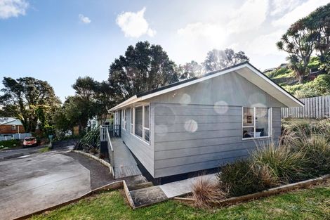 Photo of property in 5c Tahurangi Place, Spotswood, New Plymouth, 4310