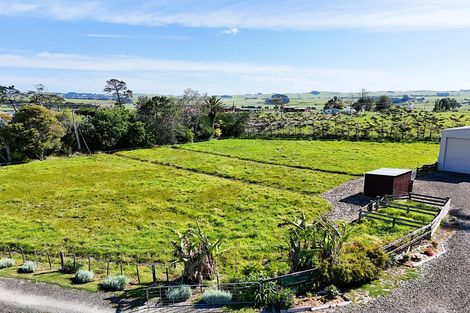 Photo of property in 242 Baylys Coast Road, Dargaville, 0377