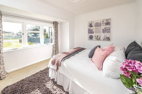 Photo of property in 20 Manuka Street, Castlecliff, Whanganui, 4501