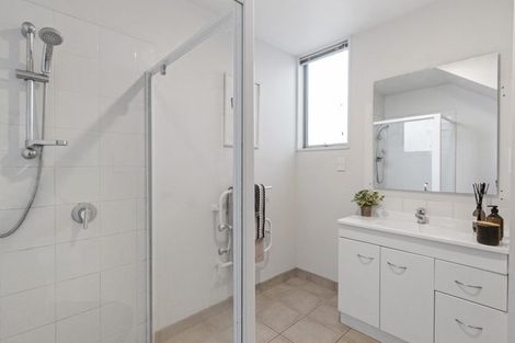 Photo of property in 1/1010 Colombo Street, St Albans, Christchurch, 8014