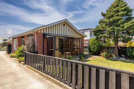 Photo of property in 1/11 Clouston Street, Saint Martins, Christchurch, 8022