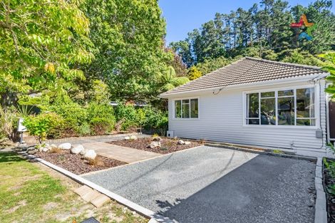 Photo of property in 126 Hine Road, Wainuiomata, Lower Hutt, 5014