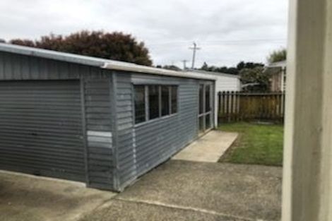 Photo of property in 27 Opaheke Road, Papakura, 2110