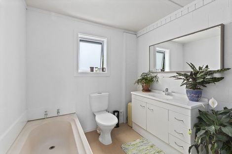 Photo of property in 11/410 The Esplanade, Island Bay, Wellington, 6023