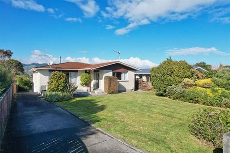 Photo of property in 80 Gray Avenue, Paraparaumu Beach, Paraparaumu, 5032