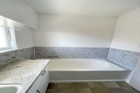 Photo of property in 42 Greendale Avenue, Avonhead, Christchurch, 8042