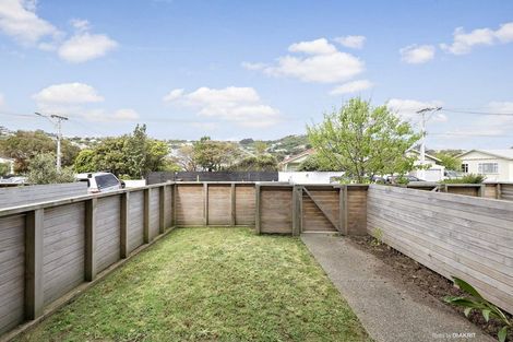 Photo of property in 3/74 Derwent Street, Island Bay, Wellington, 6023