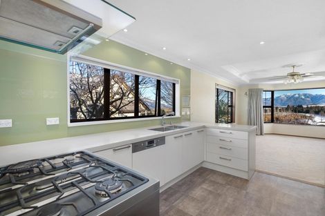 Photo of property in 22 Fox's Terrace, Arrowtown, 9302