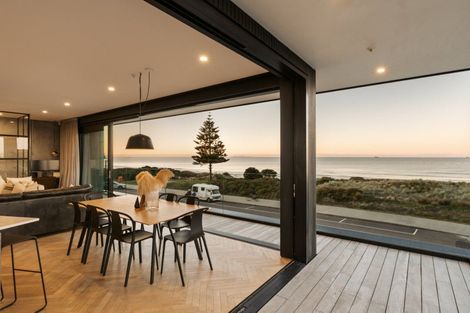 Photo of property in 212 Marine Parade, Mount Maunganui, 3116