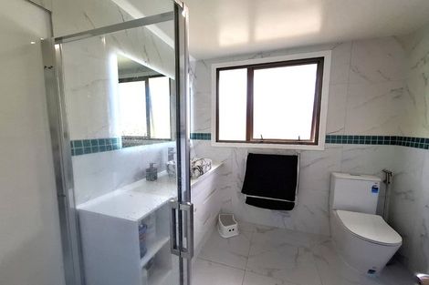 Photo of property in 168 Weatherly Road, Torbay, Auckland, 0630