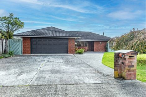 Photo of property in 14 Easton Way, Levin, 5510
