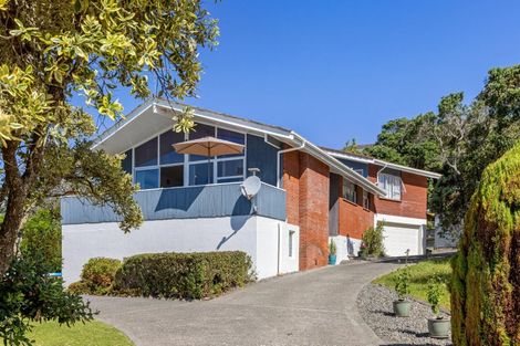 Photo of property in 121 Pacific Parade, Army Bay, Whangaparaoa, 0930