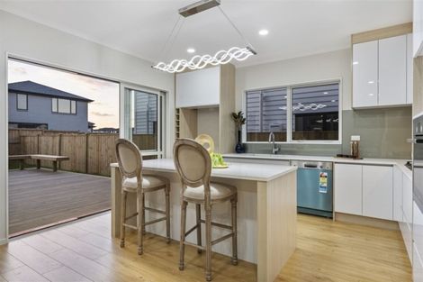 Photo of property in 24 Koropa Road, Flat Bush, Auckland, 2019