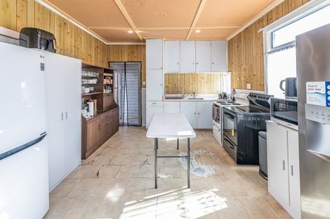 Photo of property in 17 Matai Street, Castlecliff, Whanganui, 4501