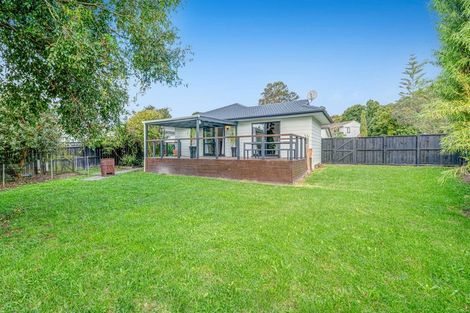 Photo of property in 5 Sevilla Place, Unsworth Heights, Auckland, 0632