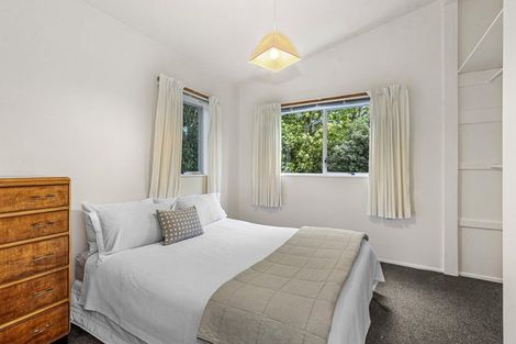 Photo of property in 1 Ian Place, Bishopdale, Christchurch, 8053