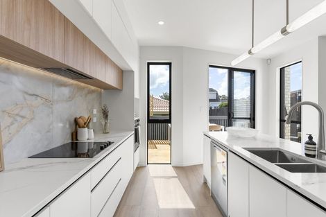 Photo of property in 14 Altair Place, Windsor Park, Auckland, 0632