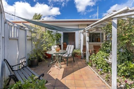Photo of property in 2/10 Karen Lane, Beckenham, Christchurch, 8023