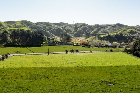 Photo of property in 7 Maungakotukutuku Road, Paraparaumu, 5032