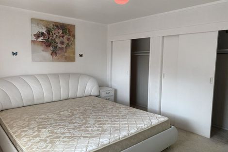 Photo of property in 1/56 Highland Park Drive, Highland Park, Auckland, 2010