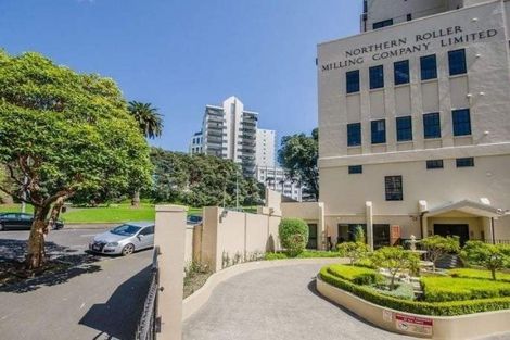 Photo of property in 23 Emily Place, Bellevue, Tauranga, 3110
