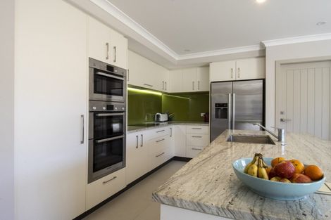 Photo of property in 40 Resolution Drive, Whitby, Porirua, 5024